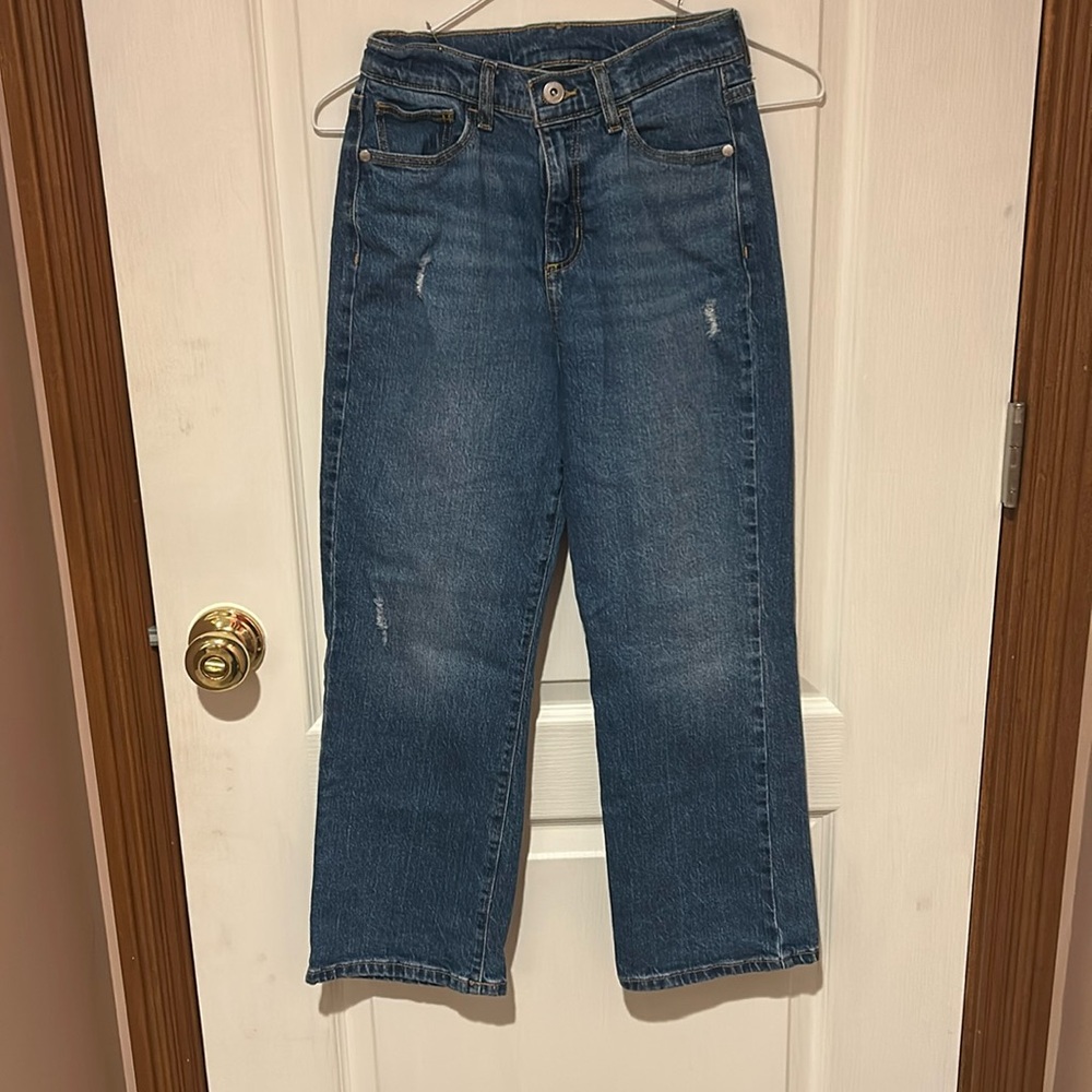 Art Class Medium Wash Girls Jeans, Sz 10, very light distressed look, Ankle
